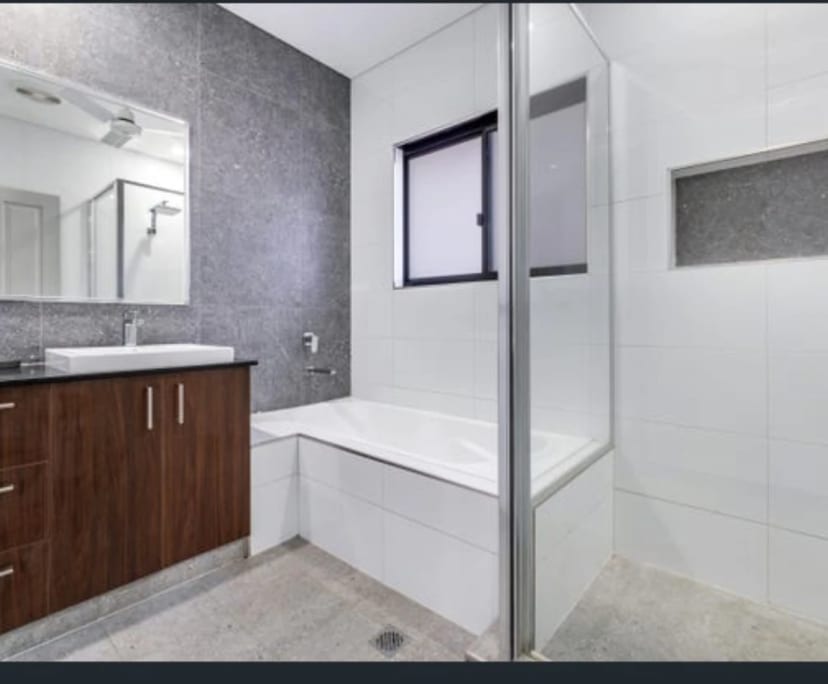 $300, Share-house, 4 bathrooms, Zuccoli NT 0832