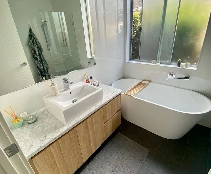 Room in a share house