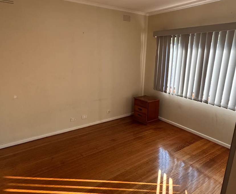 Room in a share house