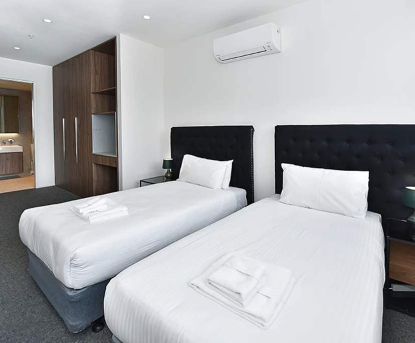 $1,075, Whole-property, 2 bathrooms, Melbourne VIC 3000