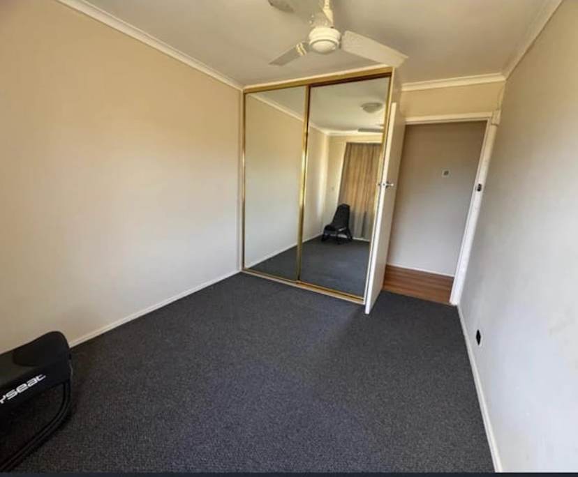 Unfurnished room in a share house