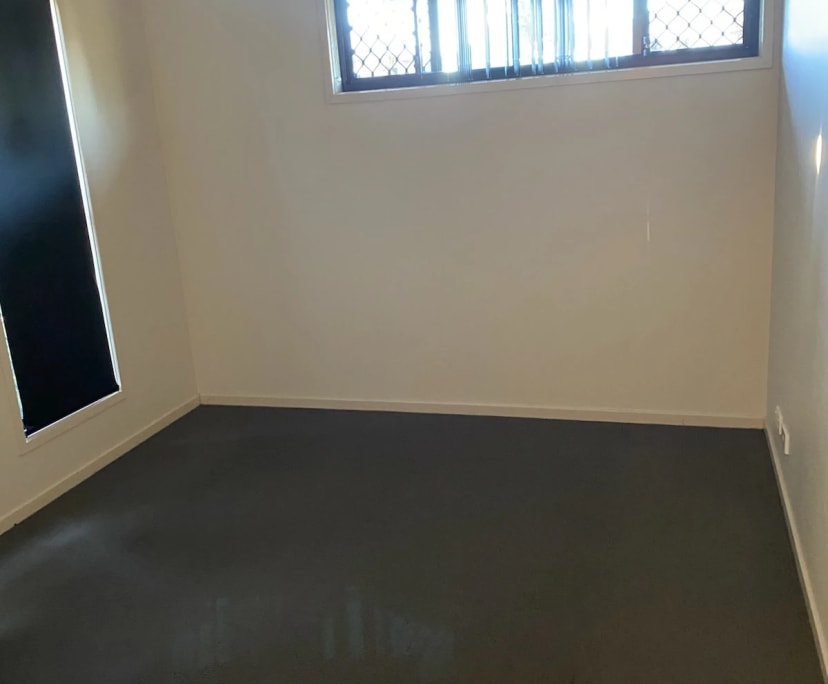 Unfurnished room in a share house