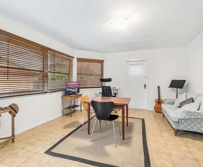 Unfurnished room with own bathroom