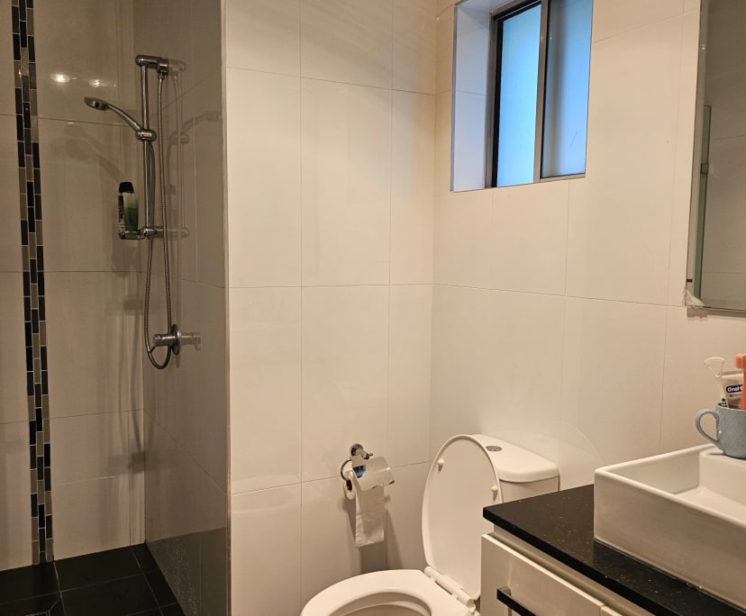 Furnished room in a flatshare