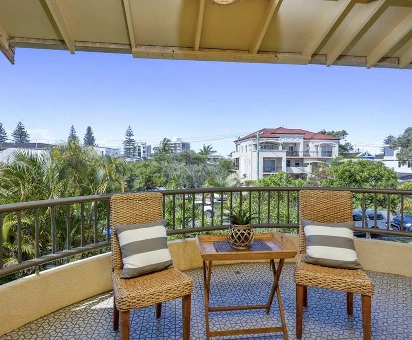 Unfurnished room in a flatshare