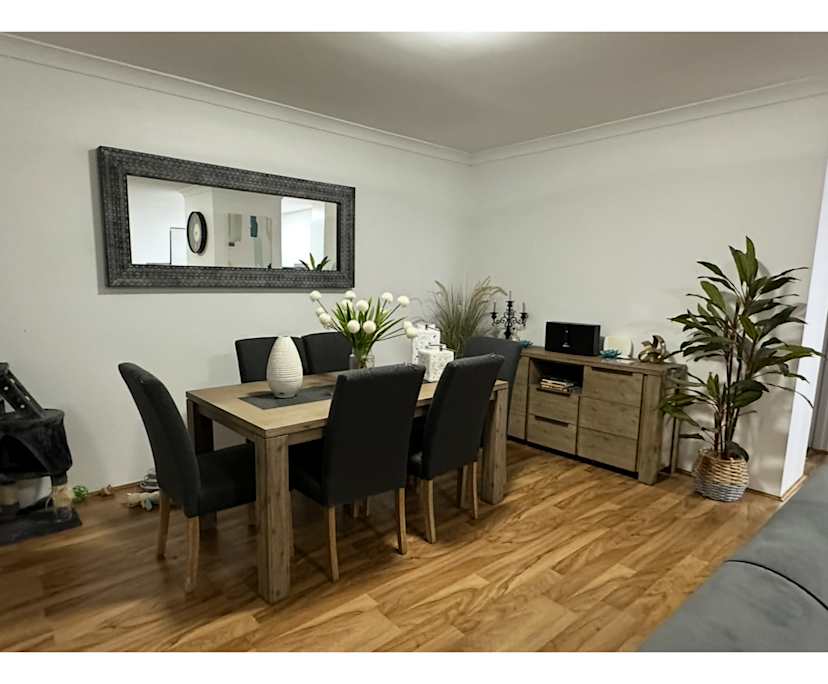 $330, Flatshare, 2 bathrooms, Gymea NSW 2227