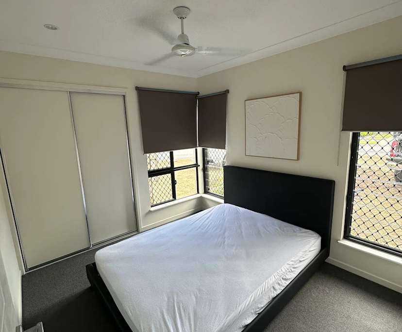 $300, Share-house, 4 bathrooms, Smithfield QLD 4878