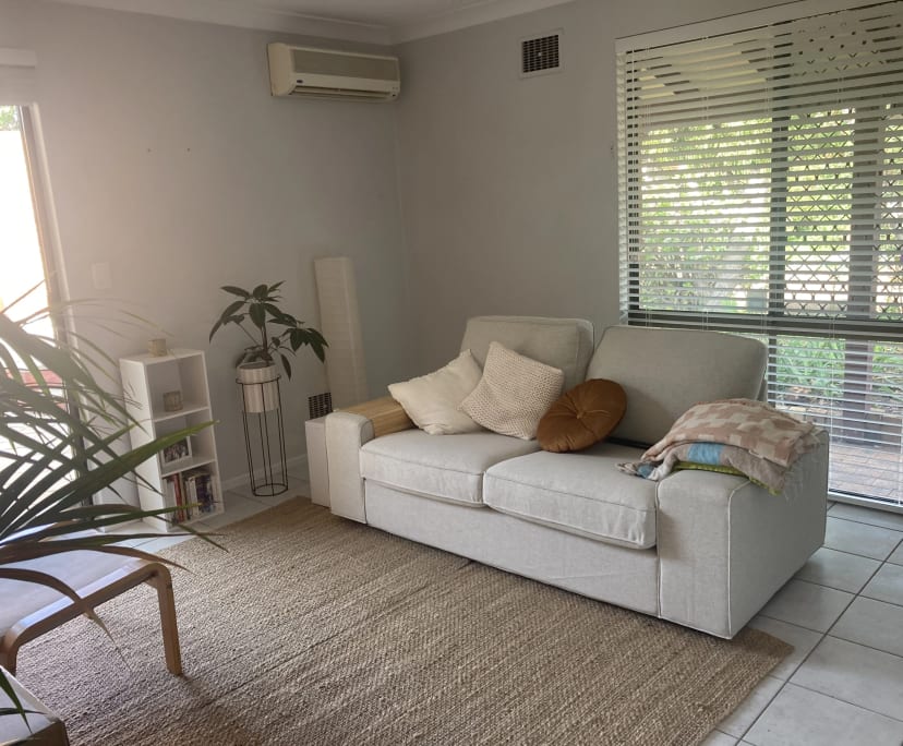 Whole property with 2 rooms for rent