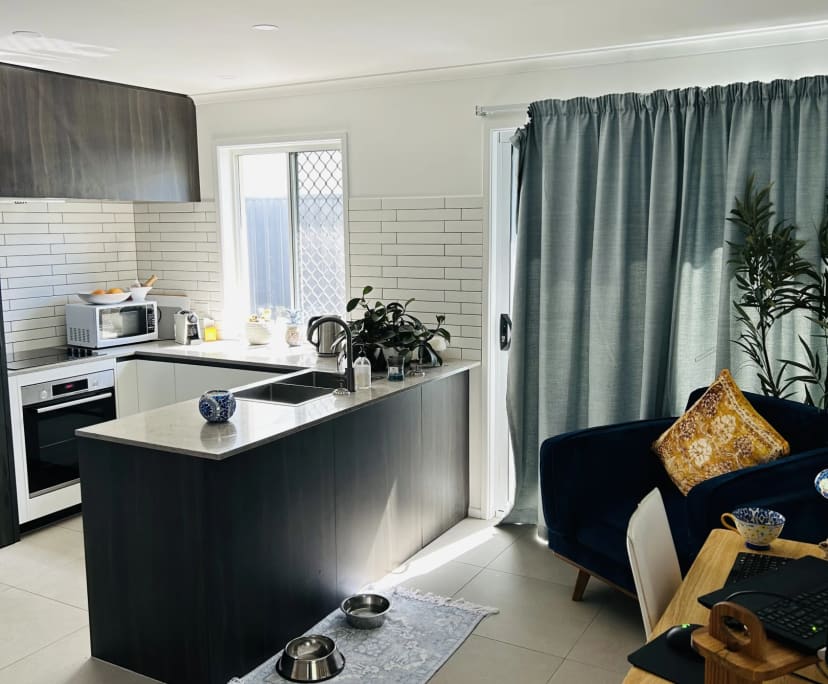 Room in a share house