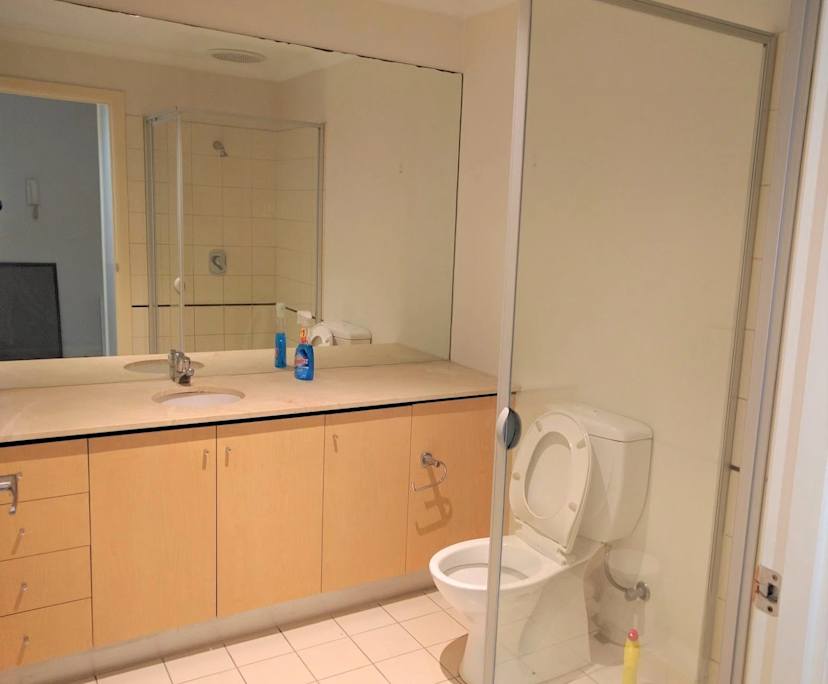 $320, Flatshare, 3 bathrooms, Melbourne VIC 3000