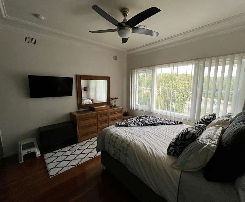Furnished room in a share house