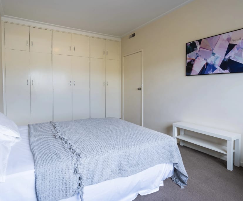 $875, Whole-property, 3 bathrooms, Balaclava VIC 3183