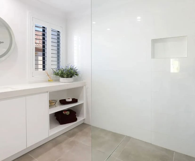 $400, Share-house, 3 bathrooms, Carrara QLD 4211