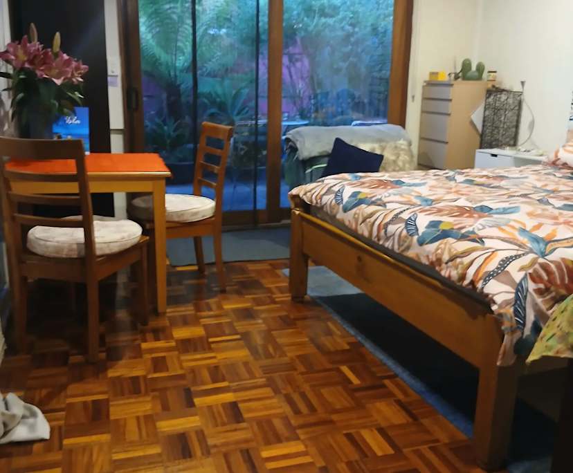 $550, Granny-flat, 1 bathroom, Glen Huntly VIC 3163