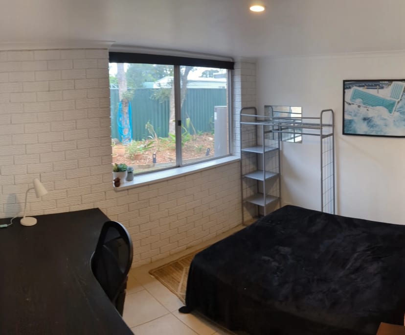 Furnished room in a share house