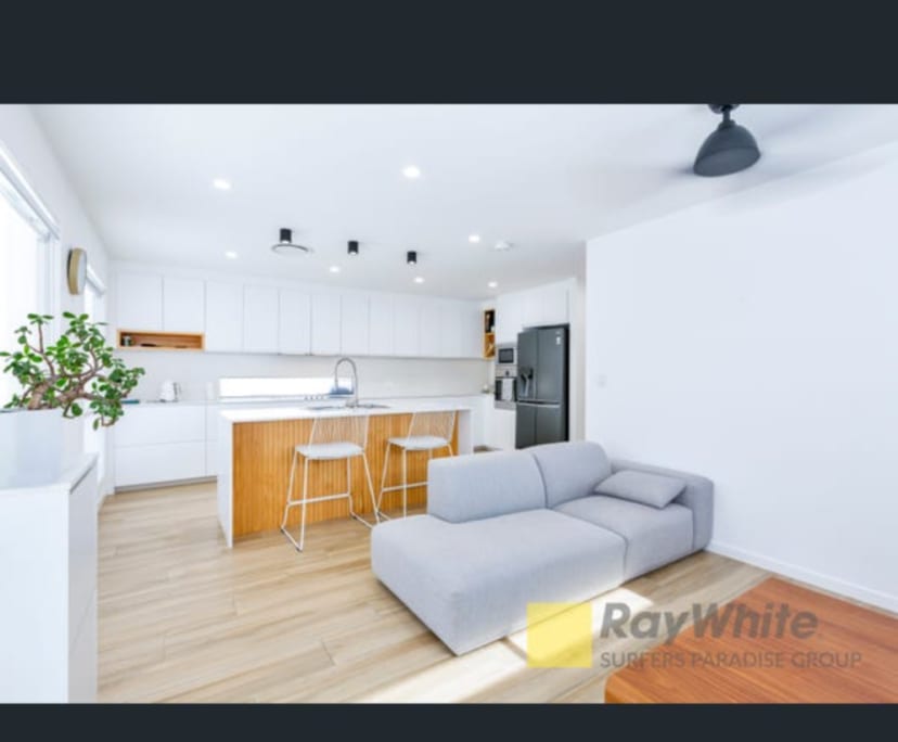Room in a share house