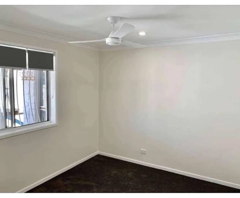 Unfurnished room in a flatshare