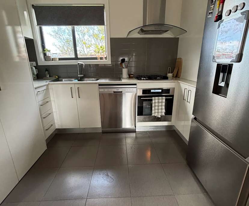 Unfurnished room in a flatshare