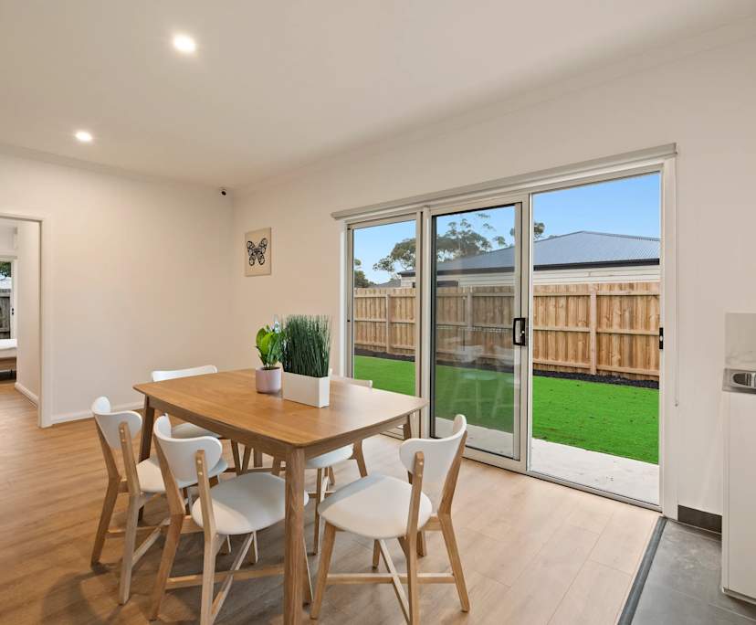 Furnished room with ensuite in a share house
