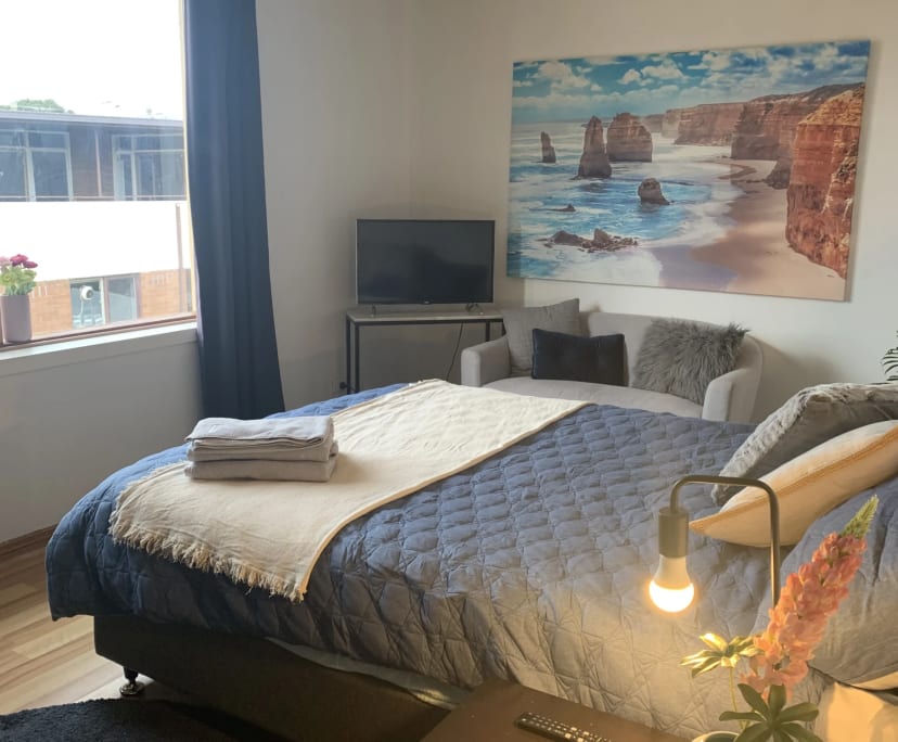 $350, Flatshare, 3 bathrooms, Saint Kilda VIC 3182