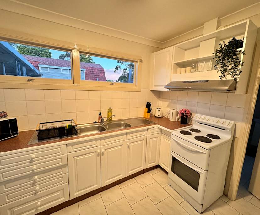 $340, Granny-flat, 3 bathrooms, Sylvania NSW 2224