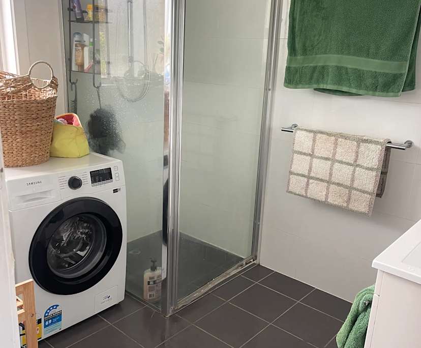 $350, Flatshare, 2 bathrooms, Tugun QLD 4224
