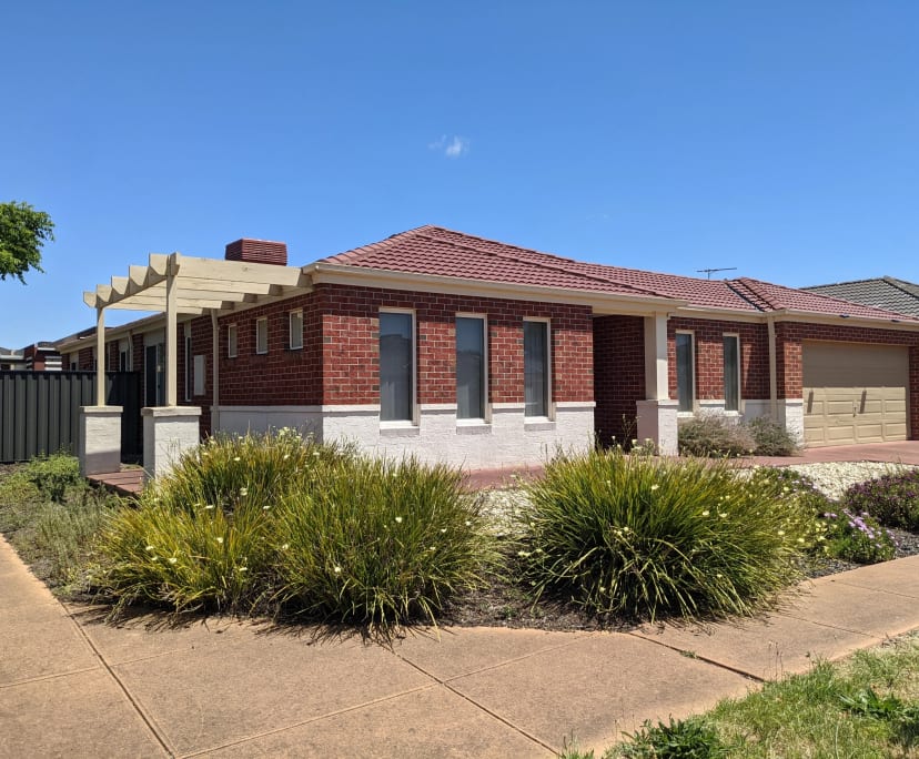 Room for Rent in Point Cook, Melbourne 200, Unfur...