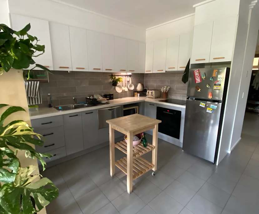 $220, Flatshare, 2 bathrooms, Glen Huntly VIC 3163