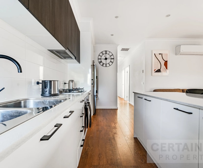 $280, Share-house, 2 bathrooms, Saint Albans VIC 3021