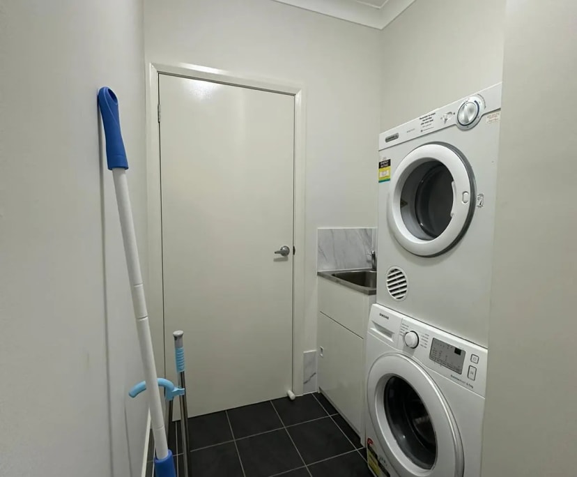 $250-350, Share-house, 2 rooms, Bardia NSW 2565, Bardia NSW 2565