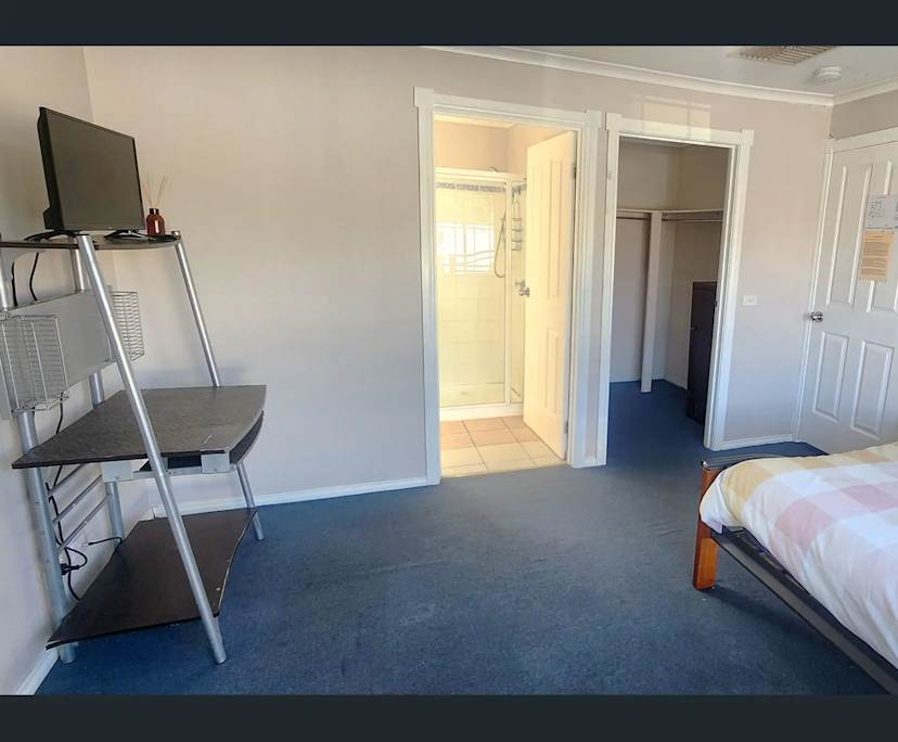 Furnished room with ensuite in a share house