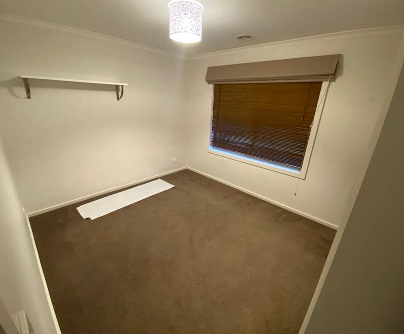 Unfurnished room with own bathroom