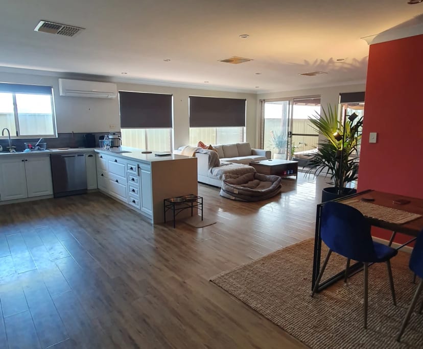 2 Rooms for Rent in Merriwa, Perth 200370, Furni...