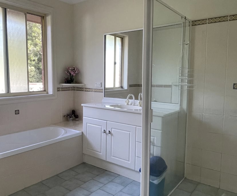 Room for Rent in Katoomba, NSW 240, Flexible with...