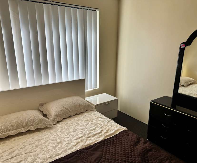 Room in a share house