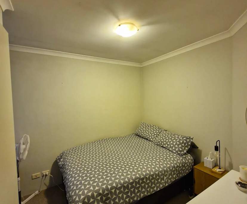 Room in a share house