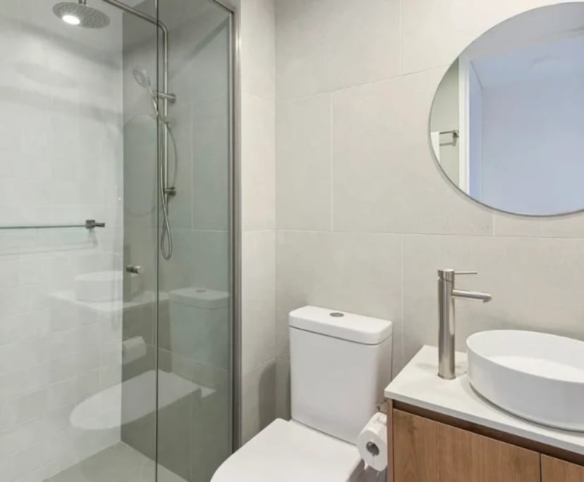 Furnished room with own bathroom