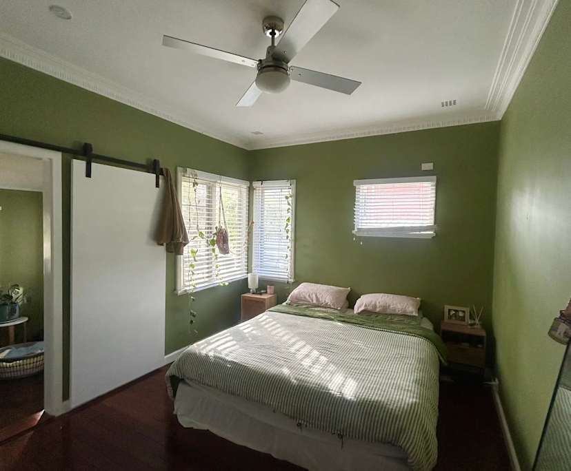 Whole property with 2 rooms for rent