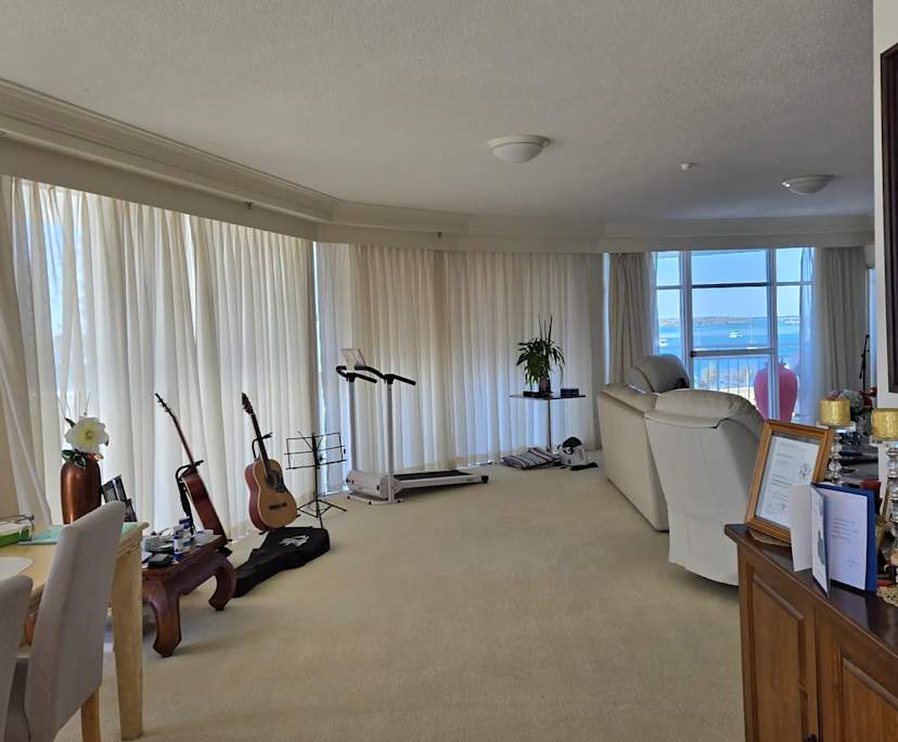 $375, Flatshare, 2 bathrooms, Runaway Bay QLD 4216