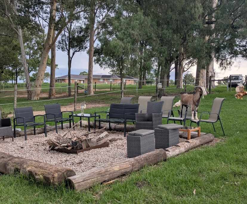 $270, Homestay, 3 bathrooms, Theresa Park NSW 2570