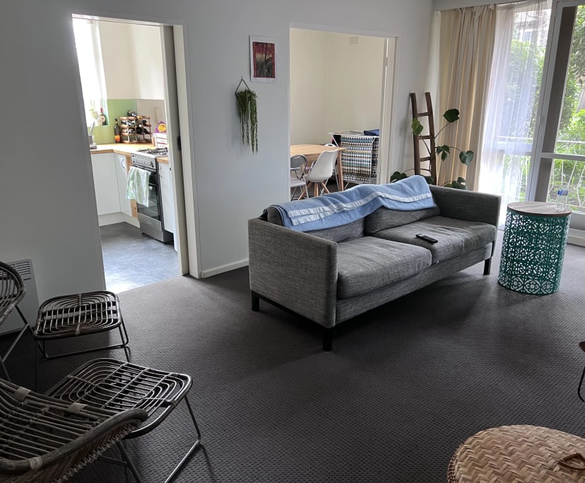 Furnished room in a flatshare
