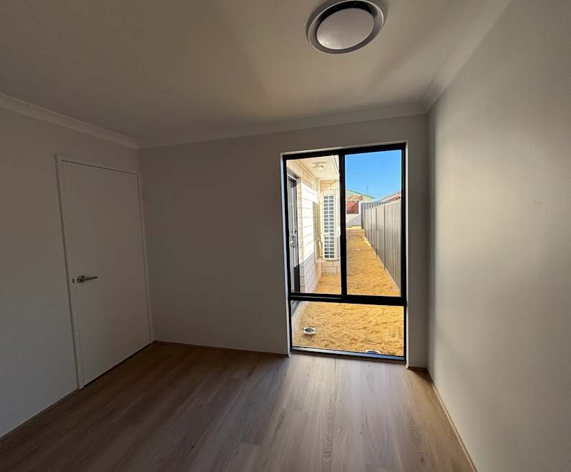 Room in a share house