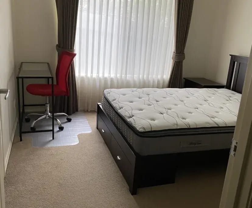 Furnished room in a share house