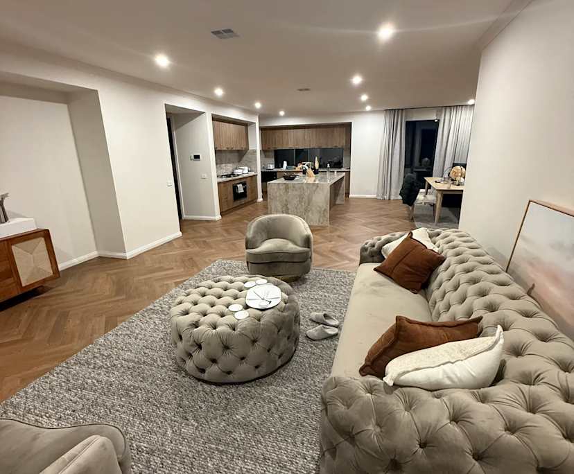 Room with ensuite in a share house