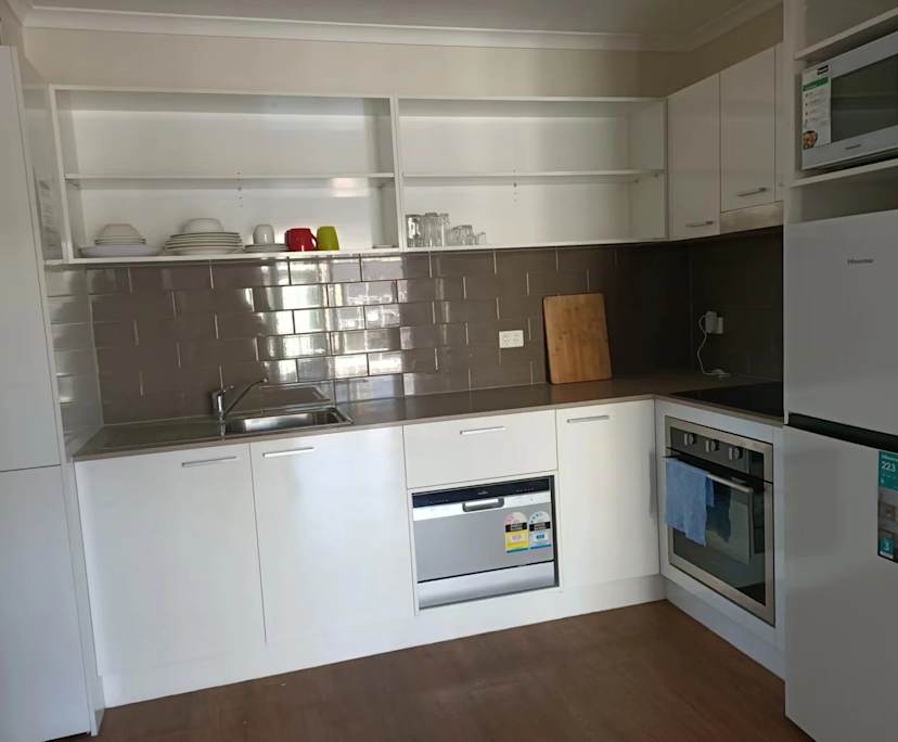 $330, Flatshare, 3 bathrooms, South Brisbane QLD 4101