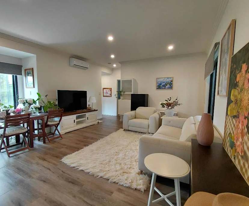 $350, Flatshare, 2 bathrooms, Cannington WA 6107