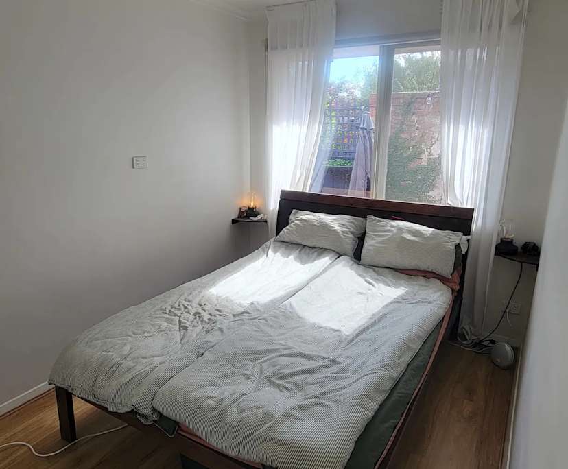 Whole property with 2 rooms for rent
