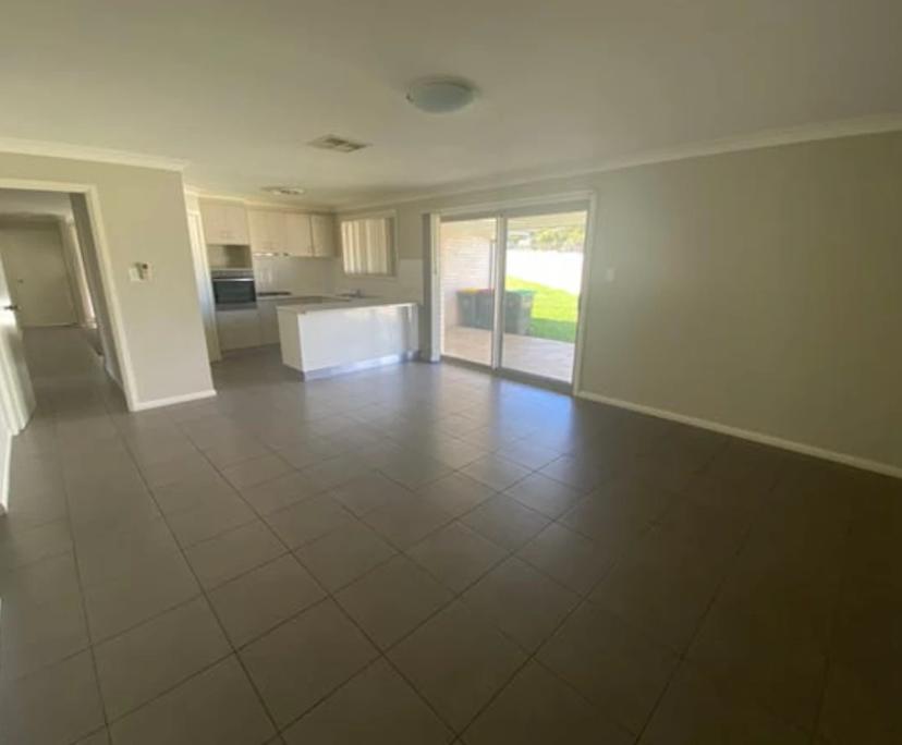 $220, Share-house, 4 bathrooms, Oxley Vale NSW 2340