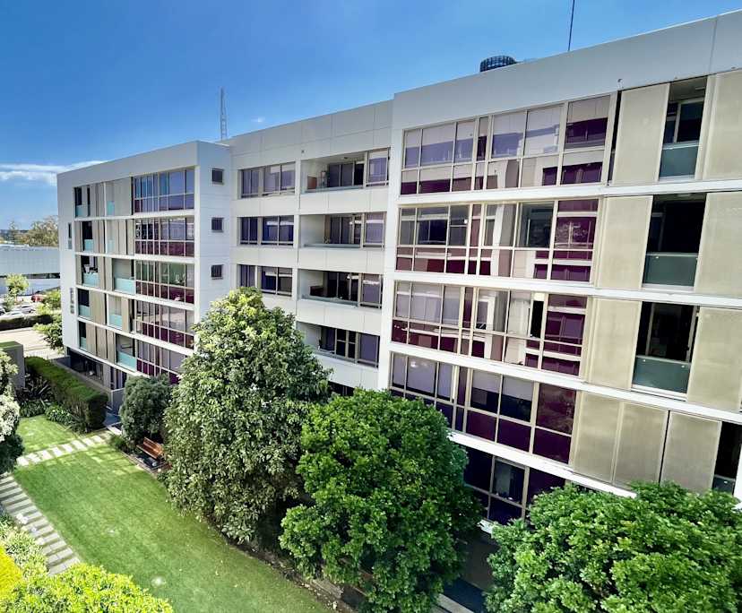 Whole property with 2 rooms for rent