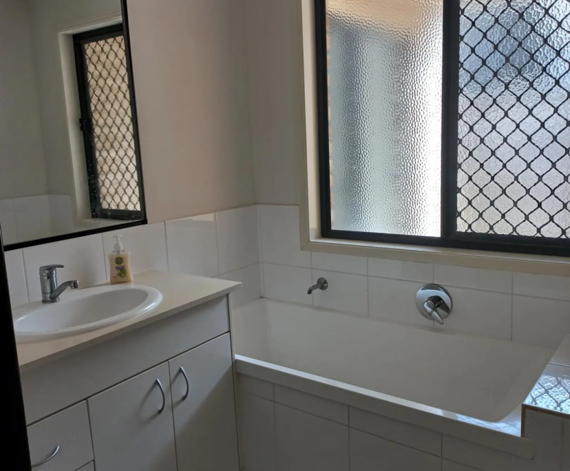 $400, Share-house, 3 bathrooms, Collingwood Park QLD 4301